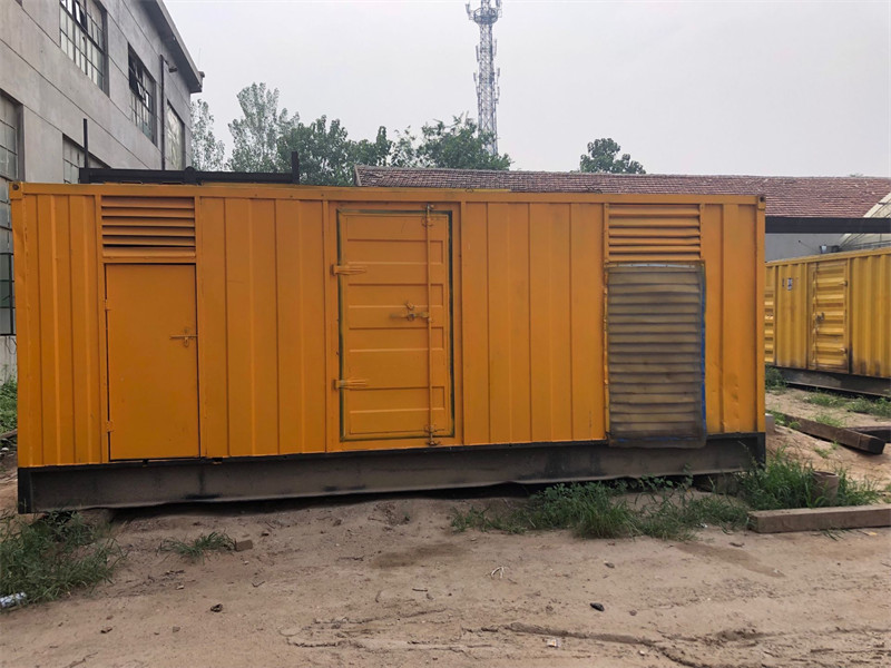 定南柴油发电机如何判断新机油是否已经完全充满机油滤清器？