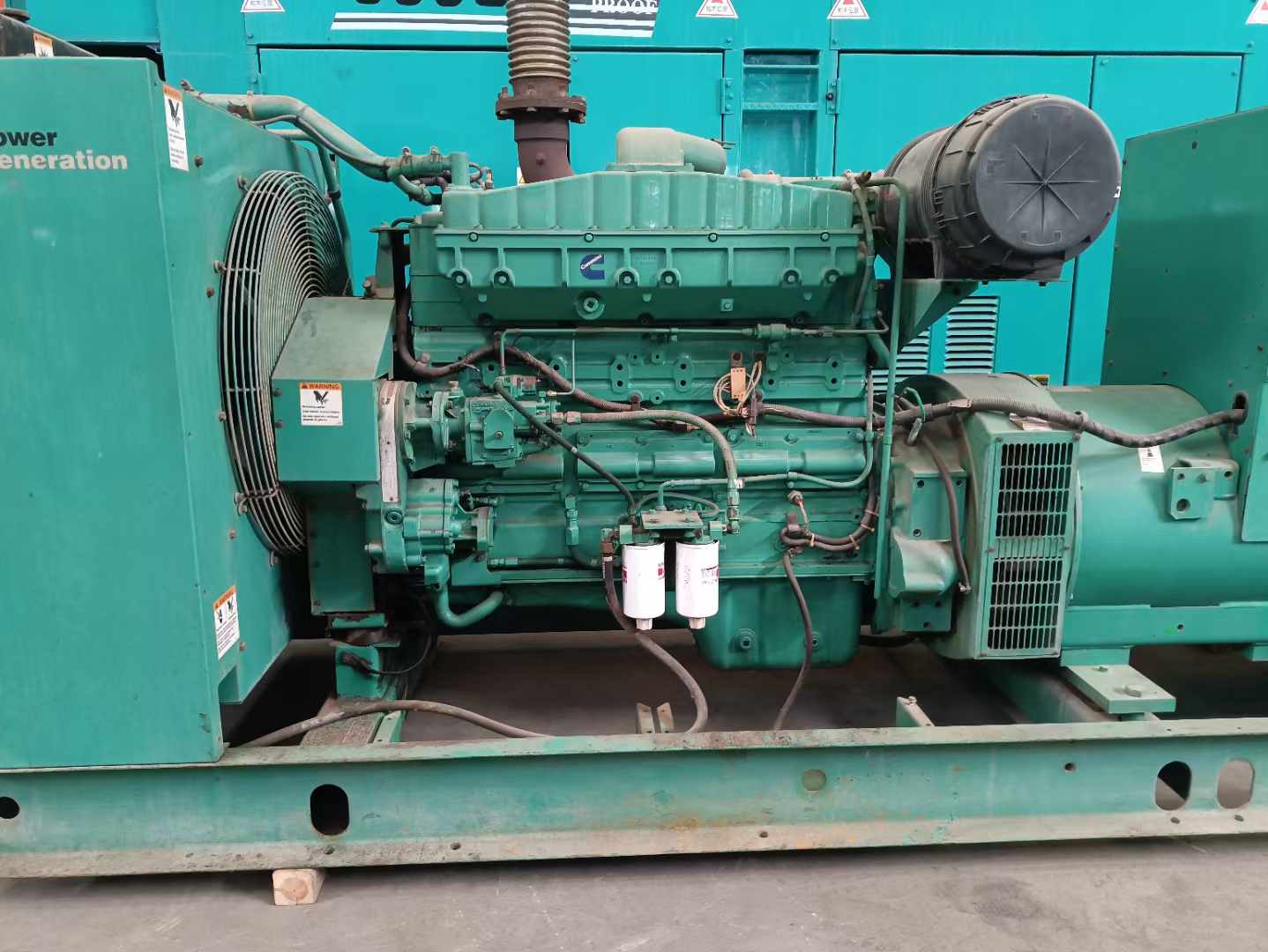 定南过载会对 600kW 柴油发电机组造成哪些损害？