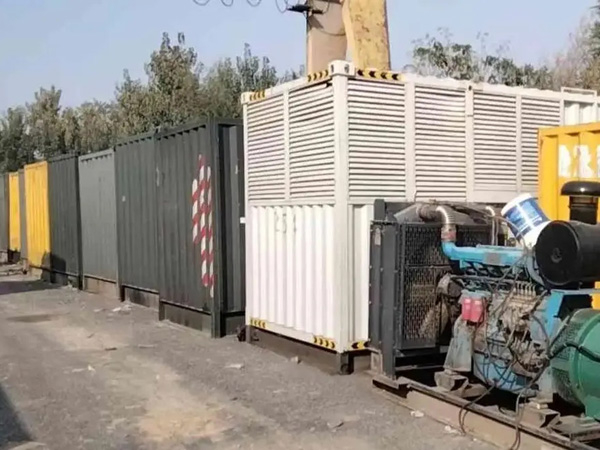 定南200KW柴油发电机机组每小时油耗是多少？