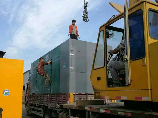 定南更换水冷式机油散热器密封件的操作流程是怎样的？